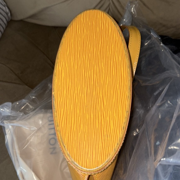 EPI LV WITH MATCHING WALLET - Picture 14 of 16